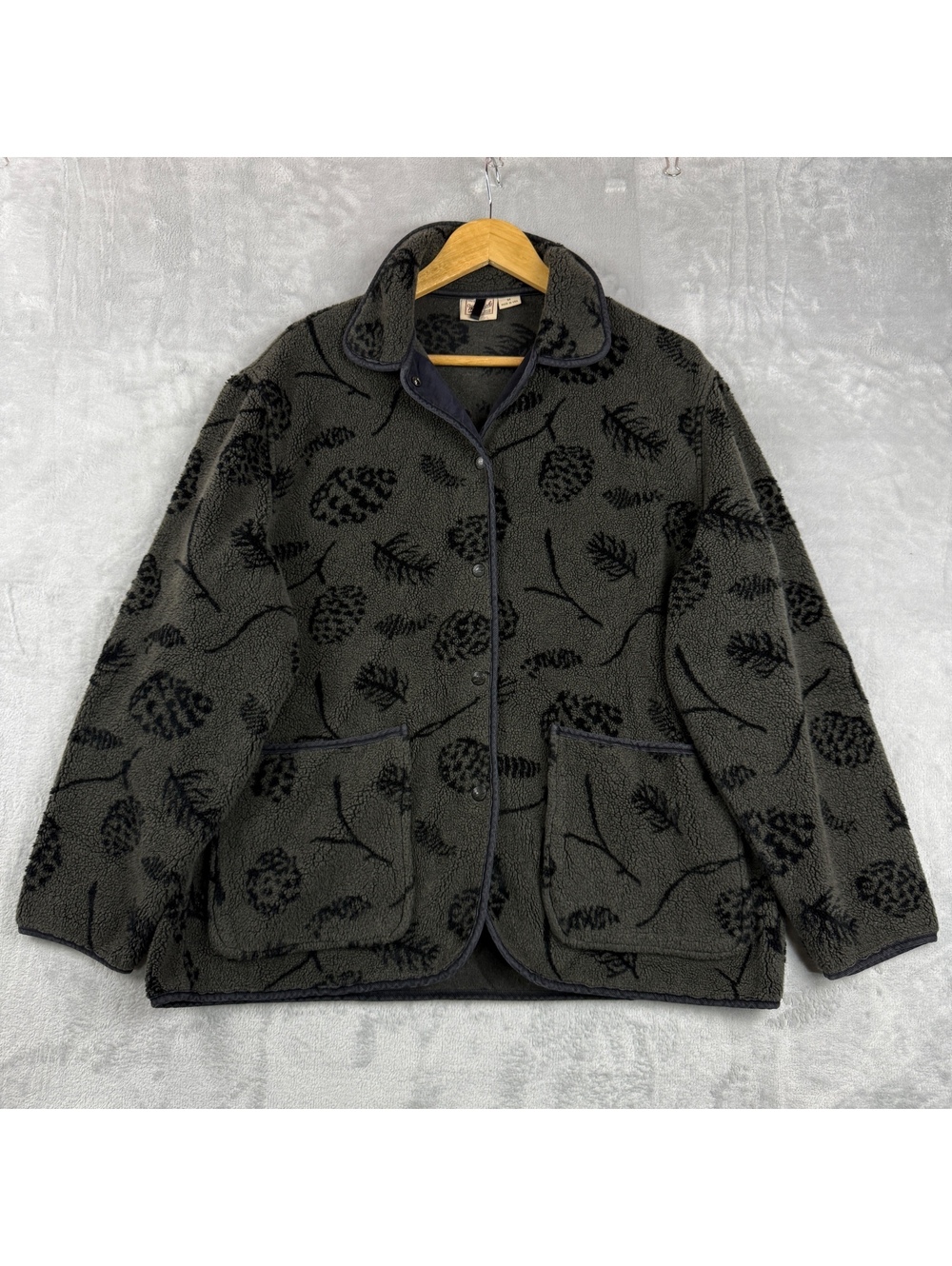 Vintage Woolrich Women M Green Pine Cone Fleece Jacket Snap Front Made USA Cabin